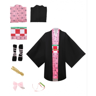 Halloween costume featuring Tanjiro Kamado, Nezuko Agatsuma, Zenitsu Agatsuma, and Giyu Tomioka from Demon Slayer.