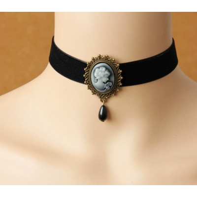 Vintage velvet choker necklace, women's collarbone necklace, beauty headdress chain jewelry